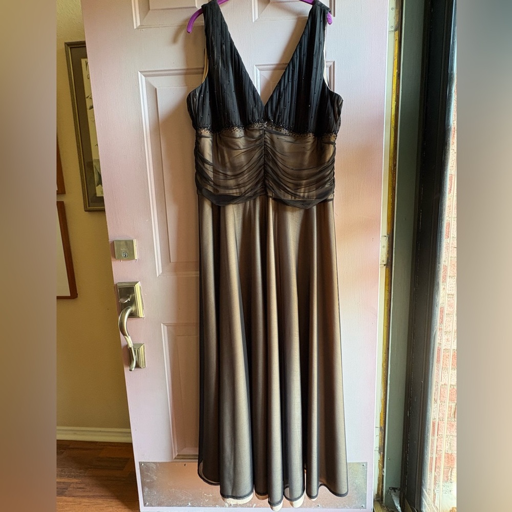 Elegant Black and Beige/Gold Evening Gown